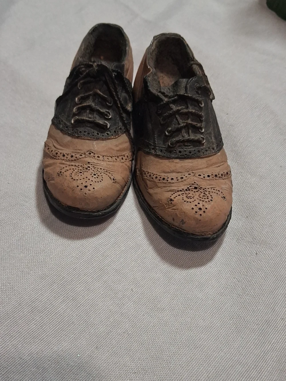Men's Two-Tone Brown and Black Wingtip Derbys